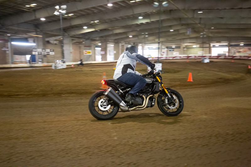 Illustration for article titled What I Learned Riding a 1200cc Motorbike With No Front Brake on a Dirt Track